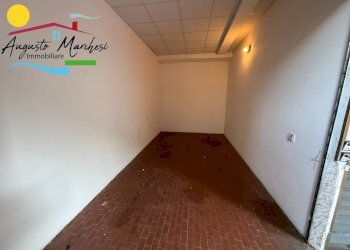 Foto 4 - Box VIA FILIPPO DA RECCO
 
1, Recco - foto 4