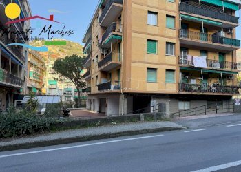 Foto 9 - Box VIA FILIPPO DA RECCO
 
1, Recco - foto 9