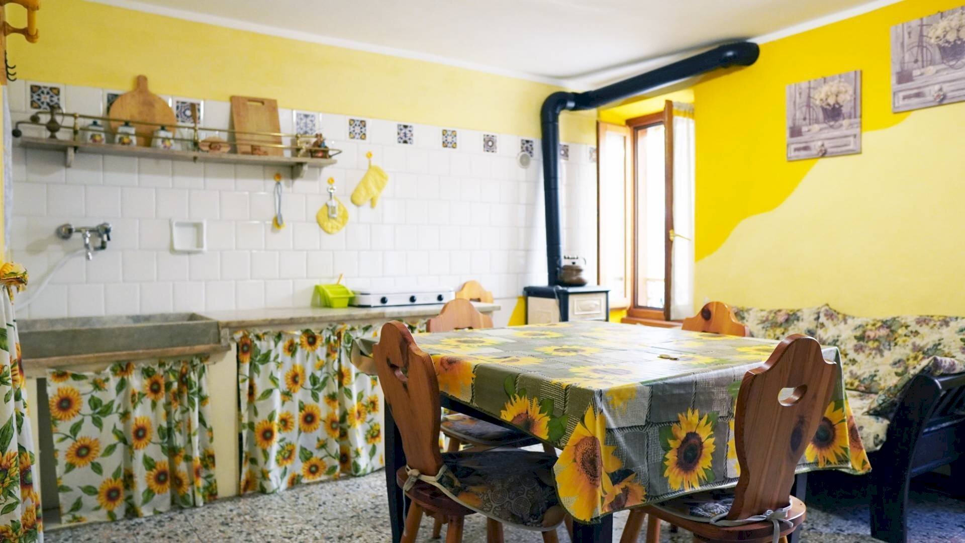 Foto 3 - Casa semi indipendente Piazza Santi Gervasio e Protasio, Prelà - foto 3