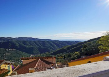 Foto 1 - Casa semi indipendente Piazza Santi Gervasio e Protasio, Prelà - foto 1