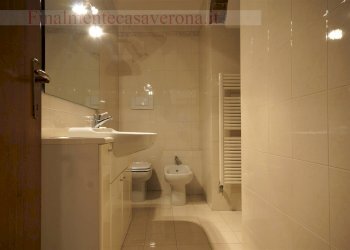 bagno padronale - Trilocale Via Ponte Rofiolo
 
2, Verona - foto 9