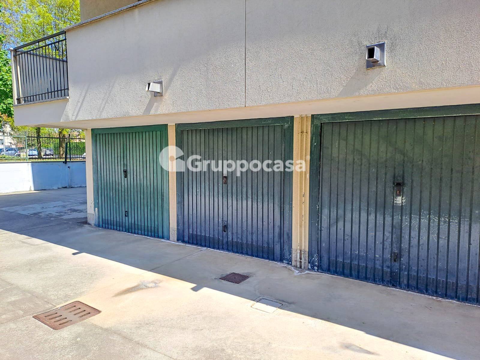 Foto 3 - Box Via M. Melloni
 
5, Magenta - photo 3