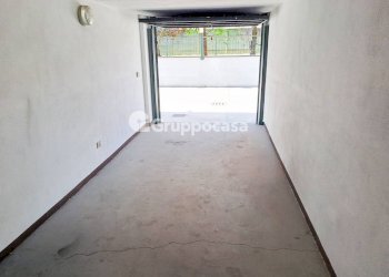 Foto 4 - Box Via M. Melloni
 
5, Magenta - photo 4