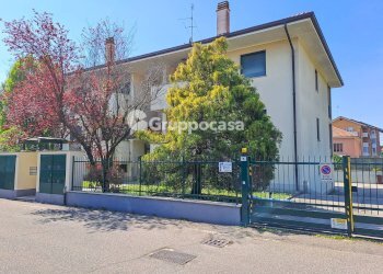 Foto 12 - Box Via M. Melloni
 
5, Magenta - photo 12