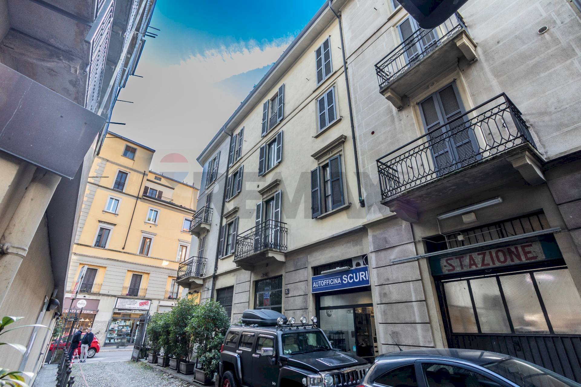 Edificio all\'aperto - Bilocale Via Piero Della Francesca
 
2, Milano - foto 2