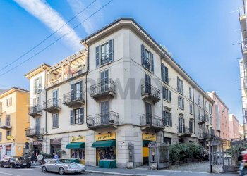 Edificio all\'aperto - Bilocale Via Piero Della Francesca
 
2, Milano - foto 1