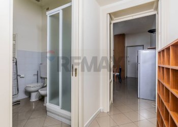 Bagno - Bilocale Via Piero Della Francesca
 
2, Milano - foto 18