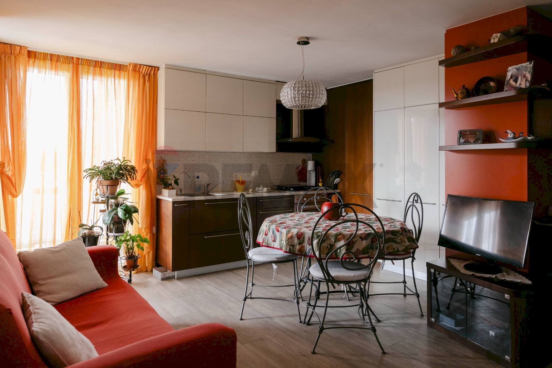 Sala da pranzo - Bilocale VIA ALEBBIO
 
11, Como - foto 2