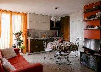 Sala da pranzo - Bilocale VIA ALEBBIO
 
11, Como - foto 2