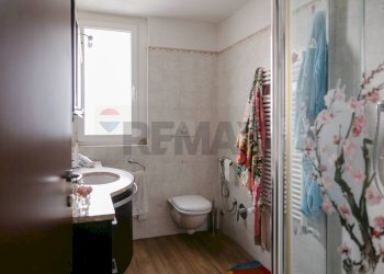 Bagno - Bilocale VIA ALEBBIO
 
11, Como - foto 11