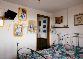 Camera / camera da letto - Bilocale VIA ALEBBIO
 
11, Como - foto 15