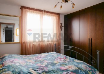 Camera / camera da letto - Bilocale VIA ALEBBIO
 
11, Como - foto 16