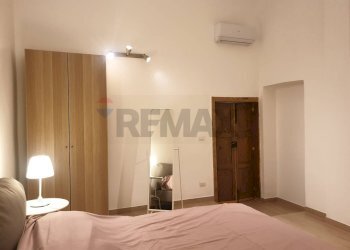 Camera / camera da letto - Bilocale Strada Vicinale Torre di Mizzo
 
16, Bari - foto 5