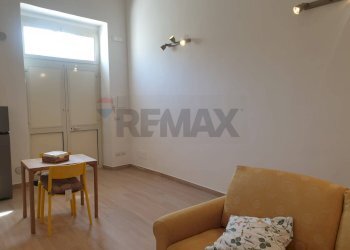 Sala da pranzo - Bilocale Strada Vicinale Torre di Mizzo
 
16, Bari - foto 15