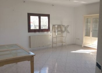 Stanza vuota - Quadrilocale VIA MACERATA
 
12, Olbia - foto 9