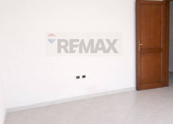 Stanza vuota - Quadrilocale VIA MACERATA
 
12, Olbia - foto 14