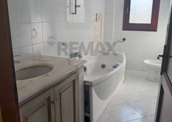 Bagno - Quadrilocale VIA MACERATA
 
12, Olbia - foto 23