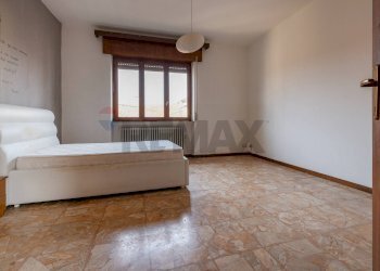 Camera / camera da letto - Casa semi indipendente VIA MATTEOTTI
 
19, Castronno - foto 14