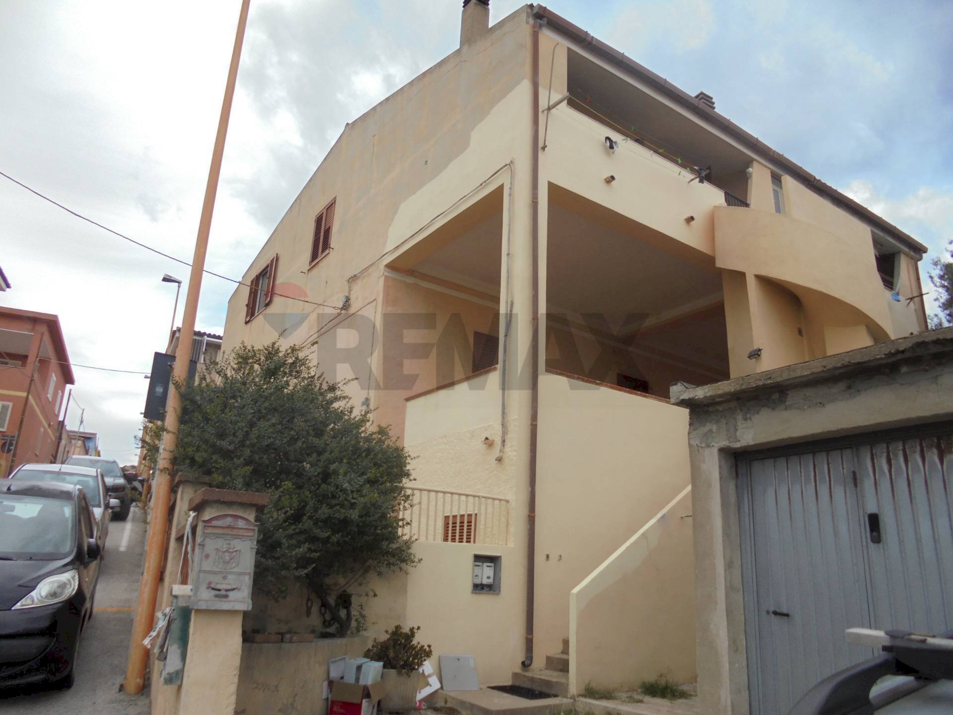 Edificio all\'aperto - Trilocale VIA G. CESARACCIO
 
12, La Maddalena - foto 1