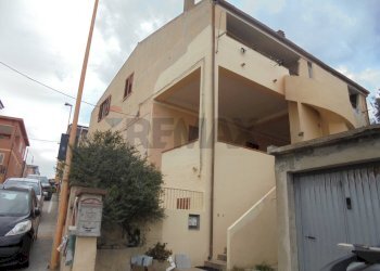 Edificio all\'aperto - Trilocale VIA G. CESARACCIO
 
12, La Maddalena - foto 1