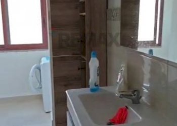 Bagno - Trilocale VIA G. CESARACCIO
 
12, La Maddalena - foto 8