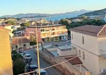 Edificio all\'aperto - Trilocale VIA G. CESARACCIO
 
12, La Maddalena - foto 13