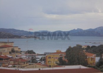 Vista dell\'acqua - Trilocale VIA G. CESARACCIO
 
12, La Maddalena - foto 14