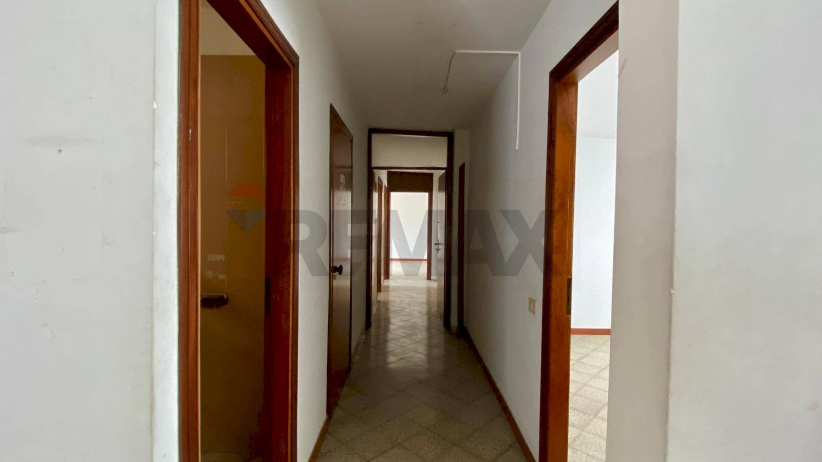 Hall / corridoio - Ufficio Via Ausonia
 
34/A, Palermo - foto 2