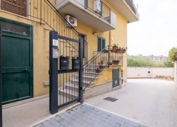 Terrazza - Casa indipendente Via Carrubbazza
 
1, Lentini - foto 3