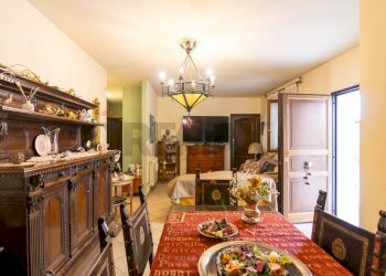 Sala da pranzo - Casa indipendente Via Carrubbazza
 
1, Lentini - foto 7