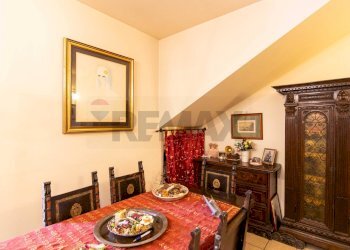 Sala da pranzo - Casa indipendente Via Carrubbazza
 
1, Lentini - foto 12