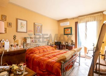 Camera / camera da letto - Casa indipendente Via Carrubbazza
 
1, Lentini - foto 21