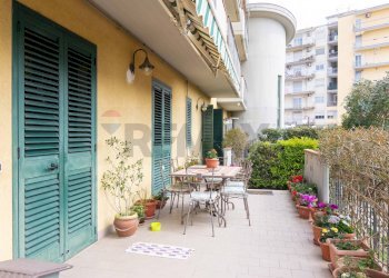 Terrazza - Casa indipendente Via Carrubbazza
 
1, Lentini - foto 40