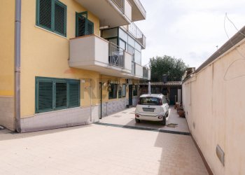 Edificio all\'aperto - Casa indipendente Via Carrubbazza
 
1, Lentini - foto 63