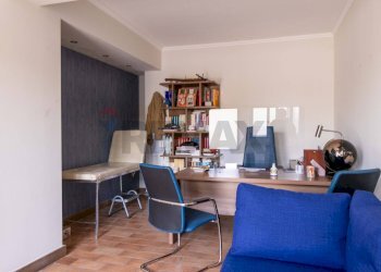 Ufficio - Casa indipendente Via Carrubbazza
 
1, Lentini - foto 71