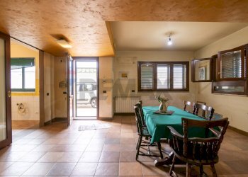 Sala da pranzo - Casa indipendente Via Carrubbazza
 
1, Lentini - foto 81