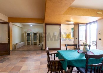 Sala da pranzo - Casa indipendente Via Carrubbazza
 
1, Lentini - foto 83