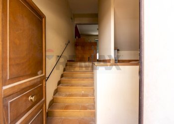 Scale - Casa indipendente Via Carrubbazza
 
1, Lentini - foto 108