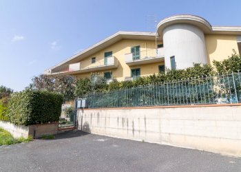 Casa all\'aperto - Casa indipendente Via Carrubbazza
 
1, Lentini - foto 142