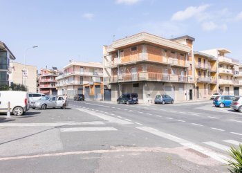 Edificio all\'aperto - Casa indipendente Via Carrubbazza
 
1, Lentini - foto 148