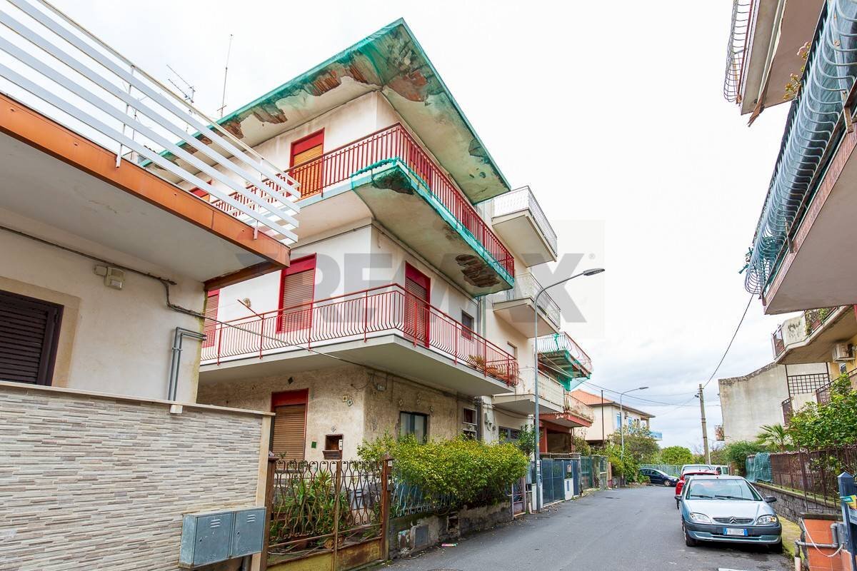 Edificio all\'aperto - Trilocale Via Luigi Pirandello
13, Tremestieri Etneo - foto 3