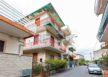 Edificio all\'aperto - Trilocale Via Luigi Pirandello
 
13, Tremestieri Etneo - foto 3