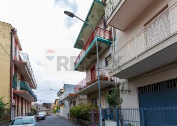 Edificio all\'aperto - Trilocale Via Luigi Pirandello
 
13, Tremestieri Etneo - foto 5