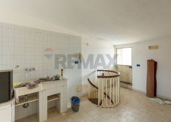 Cucina - Trilocale Via Luigi Pirandello
 
13, Tremestieri Etneo - foto 35