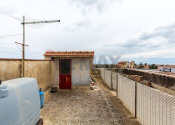 Casa all\'aperto - Trilocale Via Luigi Pirandello
 
13, Tremestieri Etneo - foto 40