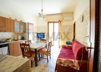 Sala da pranzo - Casa indipendente Via Brenta
 
27, Paterno - foto 18