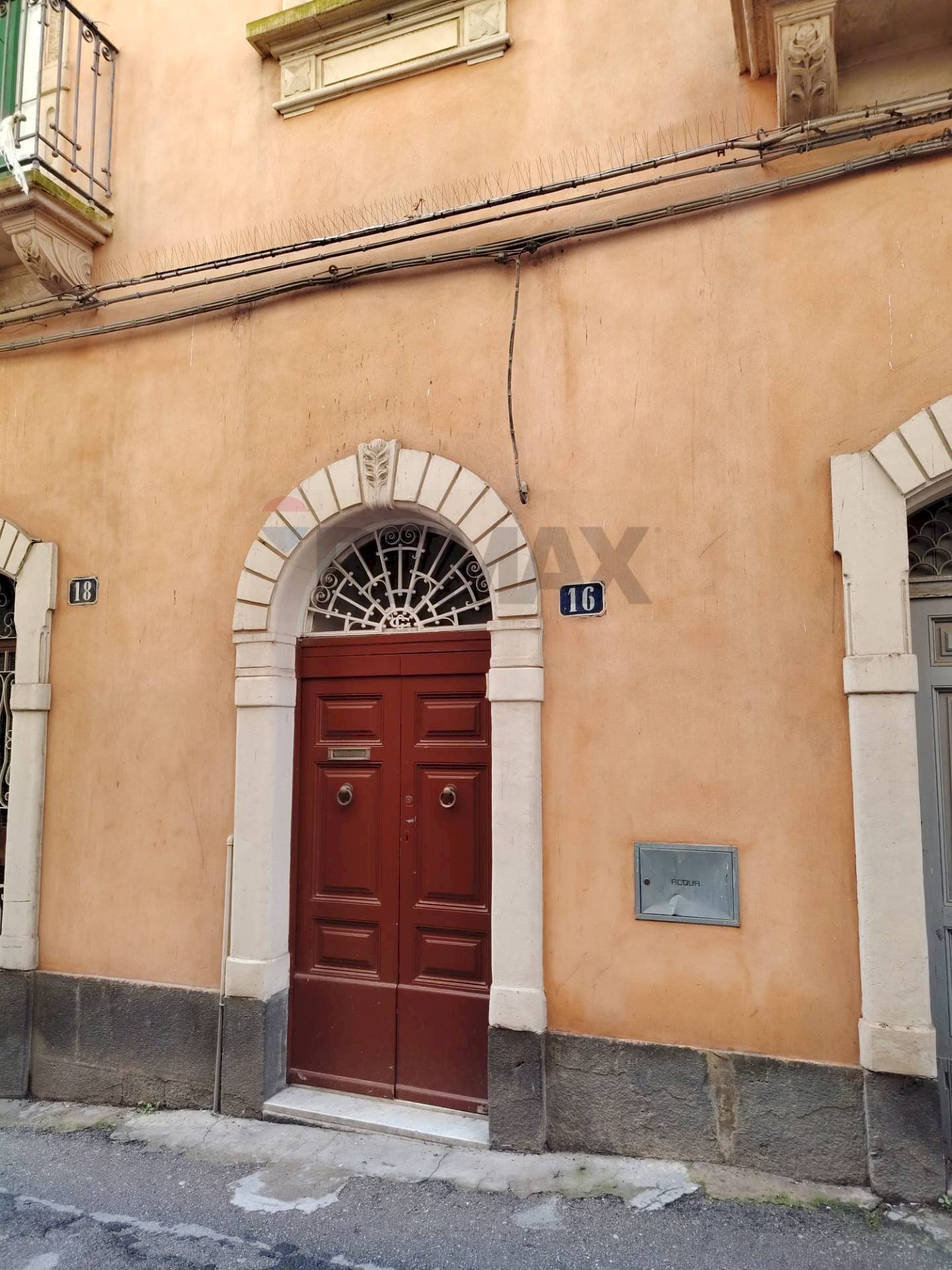 Edificio all\'aperto - Quadrilocale Via Romano
 
16, Caltagirone - foto 3