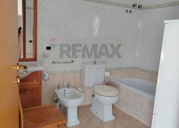 Bagno - Quadrilocale Via Romano
 
16, Caltagirone - foto 10