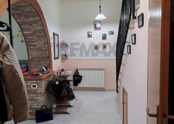 Hall / corridoio - Quadrilocale Via Romano
 
16, Caltagirone - foto 13