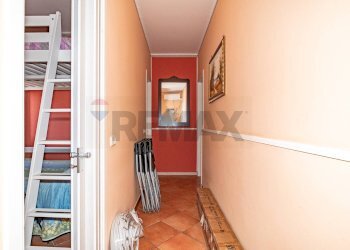 Hall / corridoio - Villa Via Della Fresia
 
16, Catania - foto 13